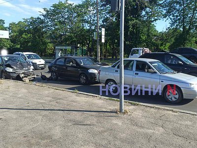 Автоледи устроила тройное ДТП в Николаеве (фото)