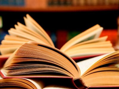 Японцы рассказали о пользе бумажных книг