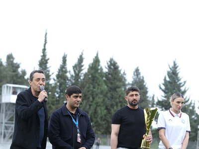 Çempion klubda kütləvi ayrılıq - 11 oyunçu düşərgədən getdi