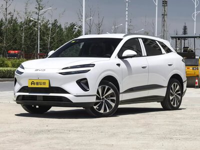 В Украине падает спрос на автомобили из Китая: какие модели продолжают покупать (фото)