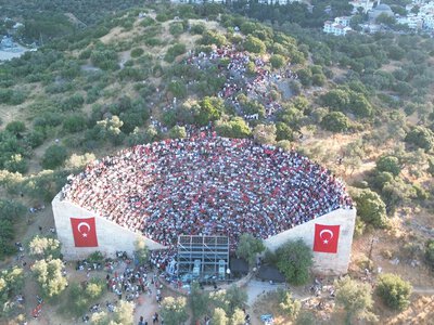 Türkiyənin oyununa tamaşa etmək üçün… MARAQLI FOTOLAR