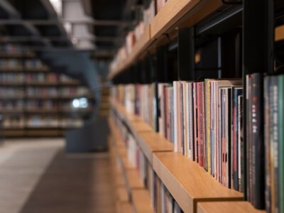В Узбекистане утвердили порядок сокращения сроков тюремного заключения за чтение книг