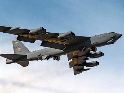  В США разбился бомбардировщик B-52, весь экипаж, вероятно, погиб 