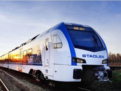  Бектенов поручил ускорить поставку вагонов Stadler 