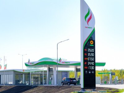  В россии одна из крупнейших нефтяных компаний ввела лимиты на продажу бензина 