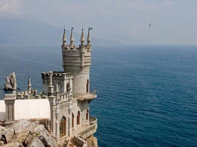 Россияне массово отменяют поездки в Крым из-за топливного кризиса