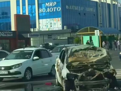  Автомобиль с газовым баллоном загорелся на ходу в Актау 