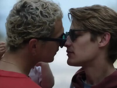 Временно перестать быть геем: новый польский сериал Гордость взорвал топы HBO Max
