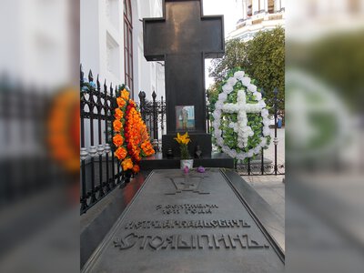 Украина со времен Российской империи хранит прах Столыпина в лавре: почему его оставили (видео)