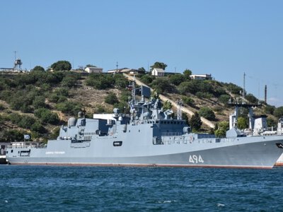Российский фрегат «Адмирал Григорович» открыл предупредительный огонь по британской яхте в Ла-Манше