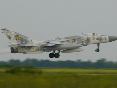 В Хмельницькой области разбился бомбардировщик Су-24М: оба летчика погибли