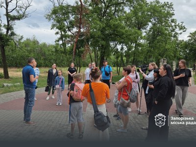 На Хортиці для родин ветеранів провели першу літню історичну екскурсію