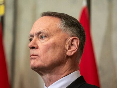 Министр обороны Канады: пришло время говорить о завершении войны