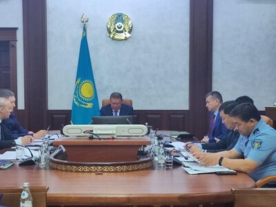 В акимате Костанайской области обсудили меры по ресоциализации лиц, ранее привлекавшихся к уголовной ответственности и усилению профилактики повторной преступности, а также вопросы связанные со скотокрадством