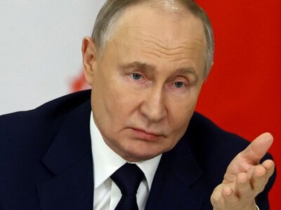 Російські ЗМІ спеціально готують для Путіна випуски новин
