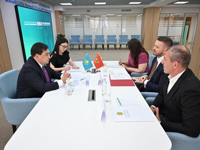В преддверии GOVHR Forum Дархан Жазықбай провел ряд двусторонних встреч с зарубежными коллегами