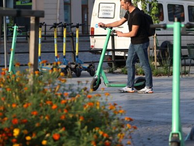 Львов призвал правительство и Верховную Раду урегулировать правила пользования электросамокатами