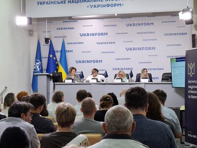 Украинцы в ЕС — стратегический капитал Украины и мишень российского гибридного влияния.
