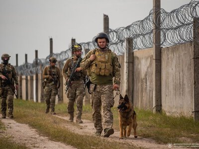 Украина укрепляет северную границу в связи с возможным втягиванием Беларуси в войну, — The Guardian