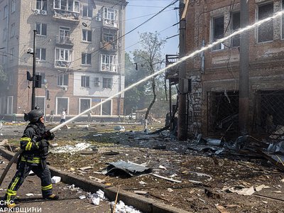 Россия нанесла удар по Харькову авиабомбами: повреждены дома, есть пострадавшие