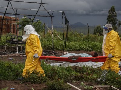  Пациенты с Эболой сбегают из больниц в Конго из-за голодного кризиса 