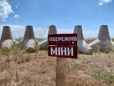 Тероборона продолжает укреплять берег Черного моря в Николаевской области из-за угрозы десанта и мин