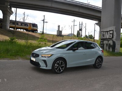 Стильный, бодрый, недорогой: тест-драйв нового SEAT Ibiza