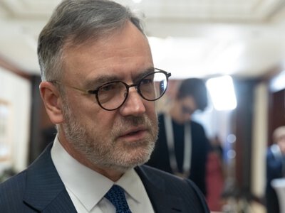 Президент RFE/RL Стивен Капус покинет свой пост. Медиакорпорацию возглавит Лиза Кертис