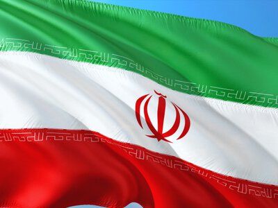 Иран заявил, что Ормузский пролив останется закрытым для выполнения требований