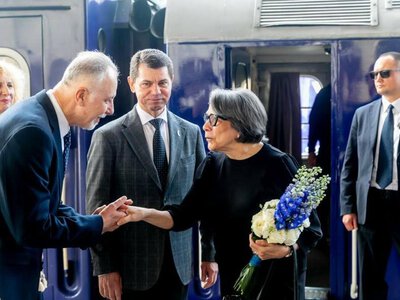 Визит через океан: в Киеве встретили делегацию Гондураса