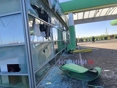 Повреждены дома, детский сад и АЗС: враг атаковал Николаев и область