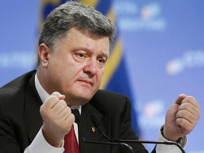 Вслед за Ющенко и Кучмой Порошенко отказался от высшего ордена Польши из-за скандала с Зеленским