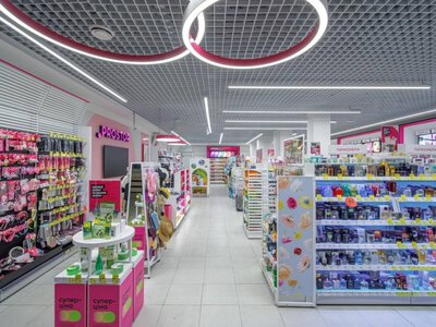 Сеть Prostor прекращает работу и закрывает магазины в 22 регионах Украины