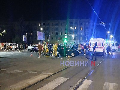 Смертельное ДТП в центре Николаева: среди постардавших - несовершеннолетние 