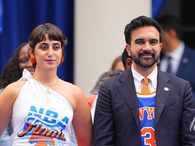 Перша леді Нью-Йорка з’явилася на параді Knicks у дизайнерській сукні з футболок НБА (фото)
