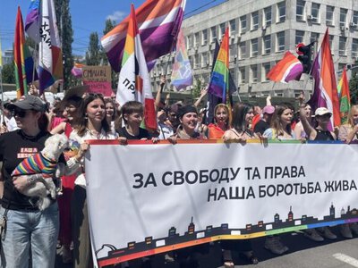 Десятый КиевПрайд и марш за традиционные ценности: что говорили участники