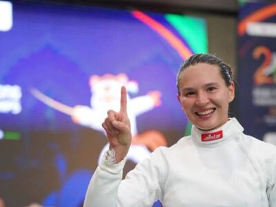  Казахстанка завоевала историческое «золото» по фехтованию 