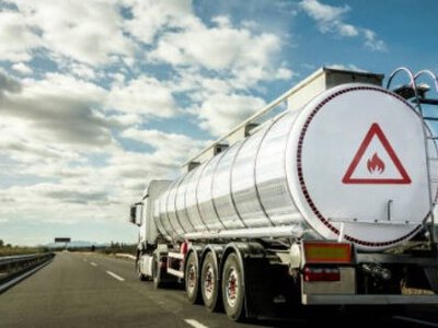  Казахстанцы пытались вывозить топливо через скрытые баки: МВД выявило 87 автомобилей 