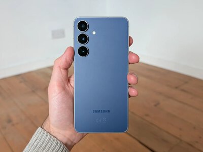 Бюджетный флагман Samsung испытали на производительность: что показали тесты (фото)