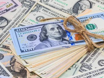 НБУ увеличил продажу валюты на межбанке до 1,4 миллиарда долларов