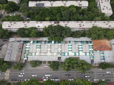 В Алматы снесли незаконный рынок «Береке»