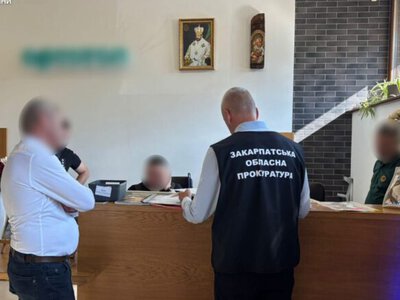 В Закарпатье раскрыли схему наживы на раненых военных и людях с инвалидностью, потерявших конечности