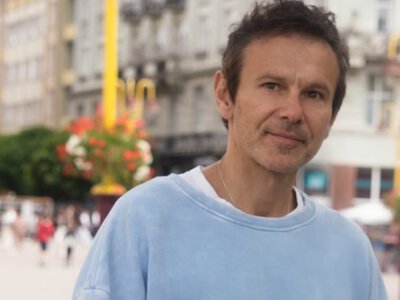 Святослав Вакарчук замилував рідкісним фото дочки і сина та вперше назвав ім'я їхньої мами
