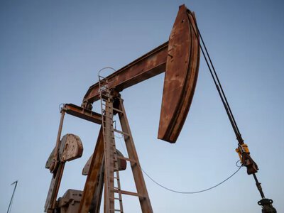 Цены на нефть упали более чем на 3% после прогресса в переговорах США и Ирана