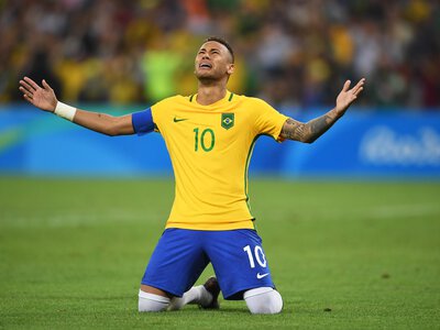 Neymar geri qayıtdı