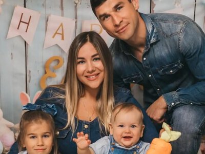 Жена Малиновского поделилась милым личным фото Руслана с детьми на отдыхе