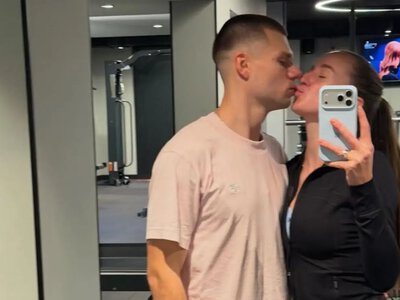 Жена игрока Динамо Михайленко растрогала фанатов романтичными фото с мужем