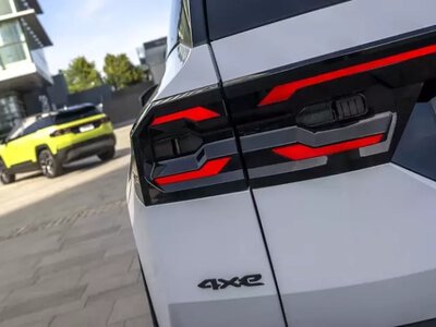 Jeep Compass 2026 анонсировал революцию в сегменте: 674 км запаса хода и 375 л.с. для покорения бездорожья