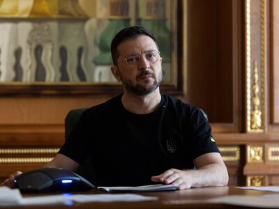 Чиновникам громад будут платить больше: Зеленский подписал новый закон