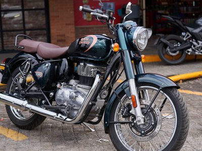 Royal Enfield запускає електробайк FF.C6 за $3200